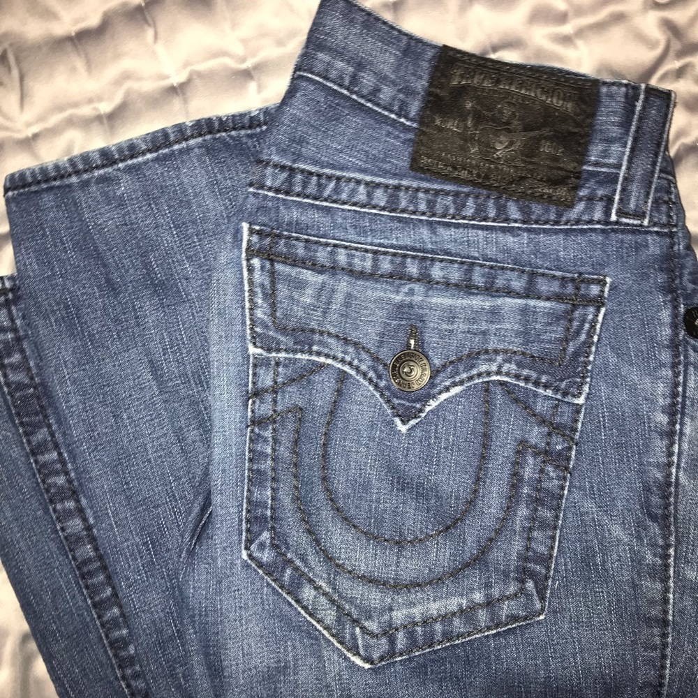 MEN’S TRUE RELIGION JEANS